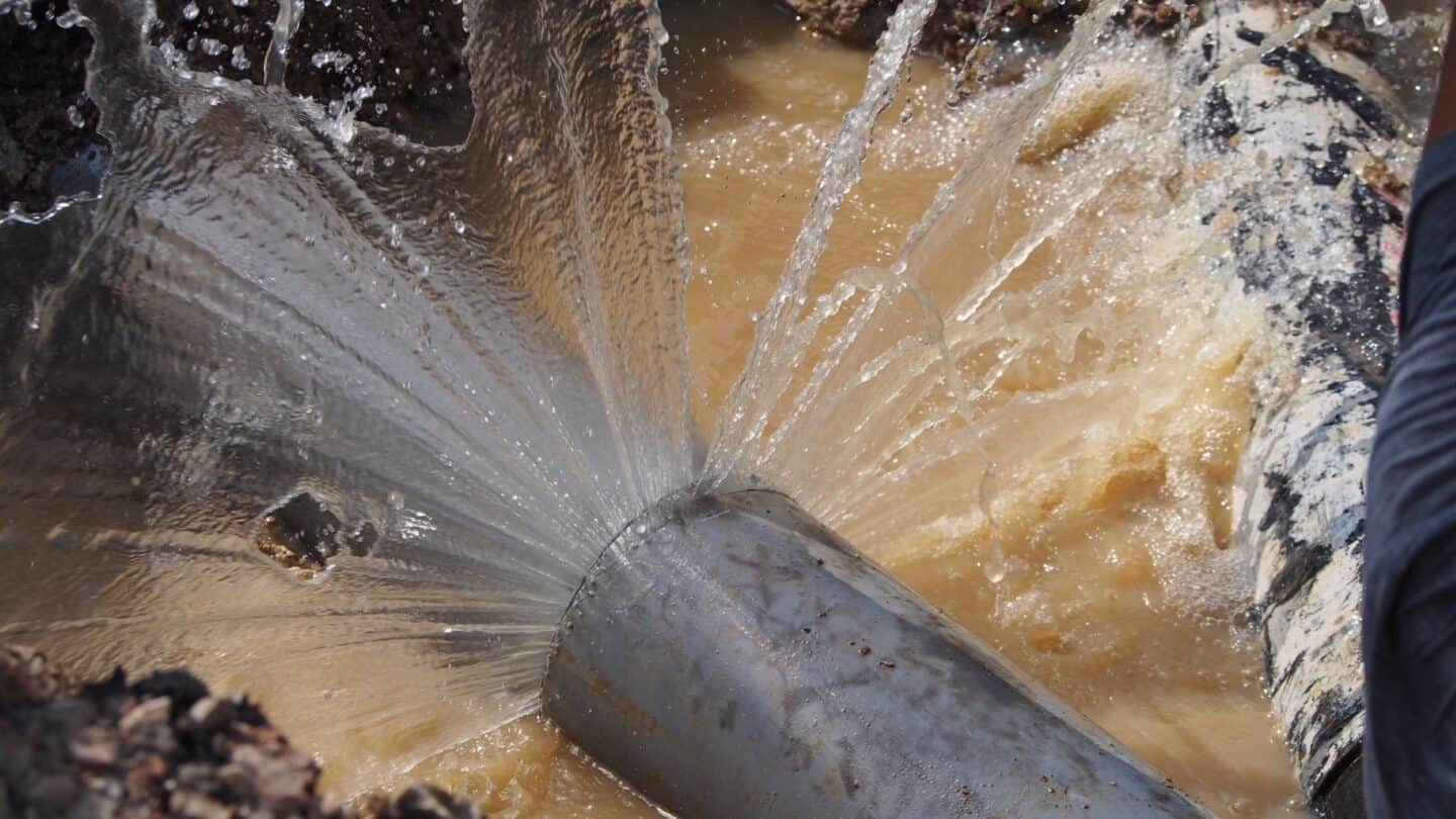 watermains 357795201